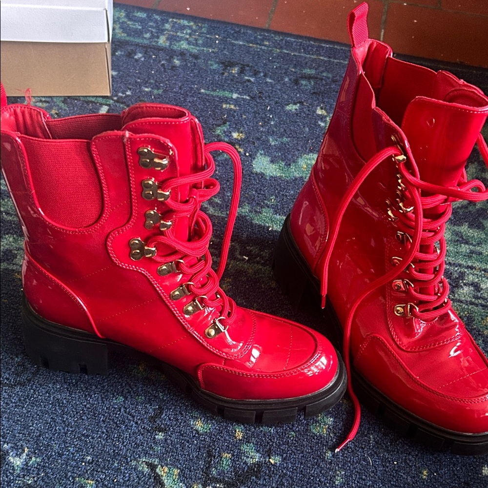 Red Women's Lace-Up Boots
